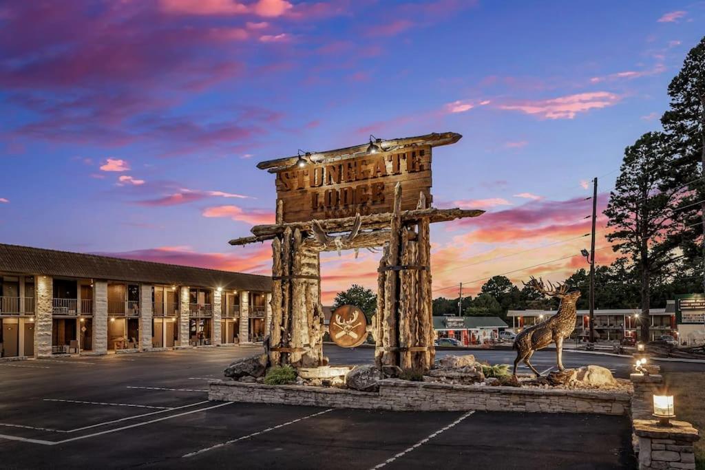 Stonegate Lodge King Bed, Wifi, 50In Tv, Fire Pit, Salt Water Pool Room # 310 Юрика Спрингс Экстерьер фото